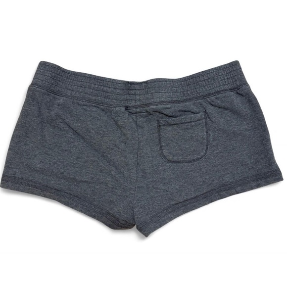 2000s Hollister Shorts - Picture 2 of 4